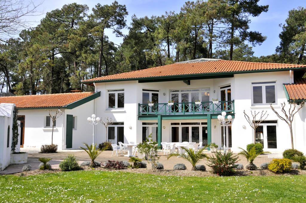 Domaine Du Pignada Hotel Boucau Exterior photo