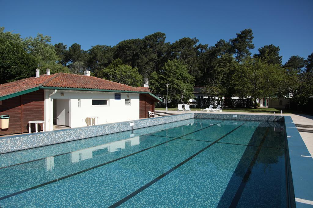 Domaine Du Pignada Hotel Boucau Exterior photo