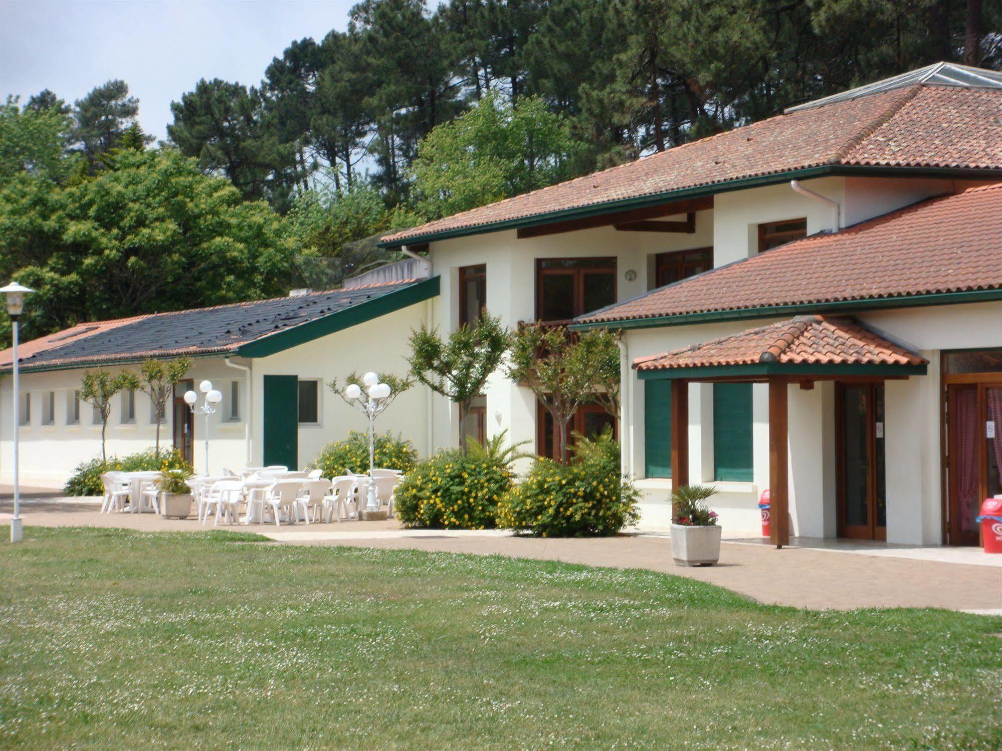 Domaine Du Pignada Hotel Boucau Exterior photo