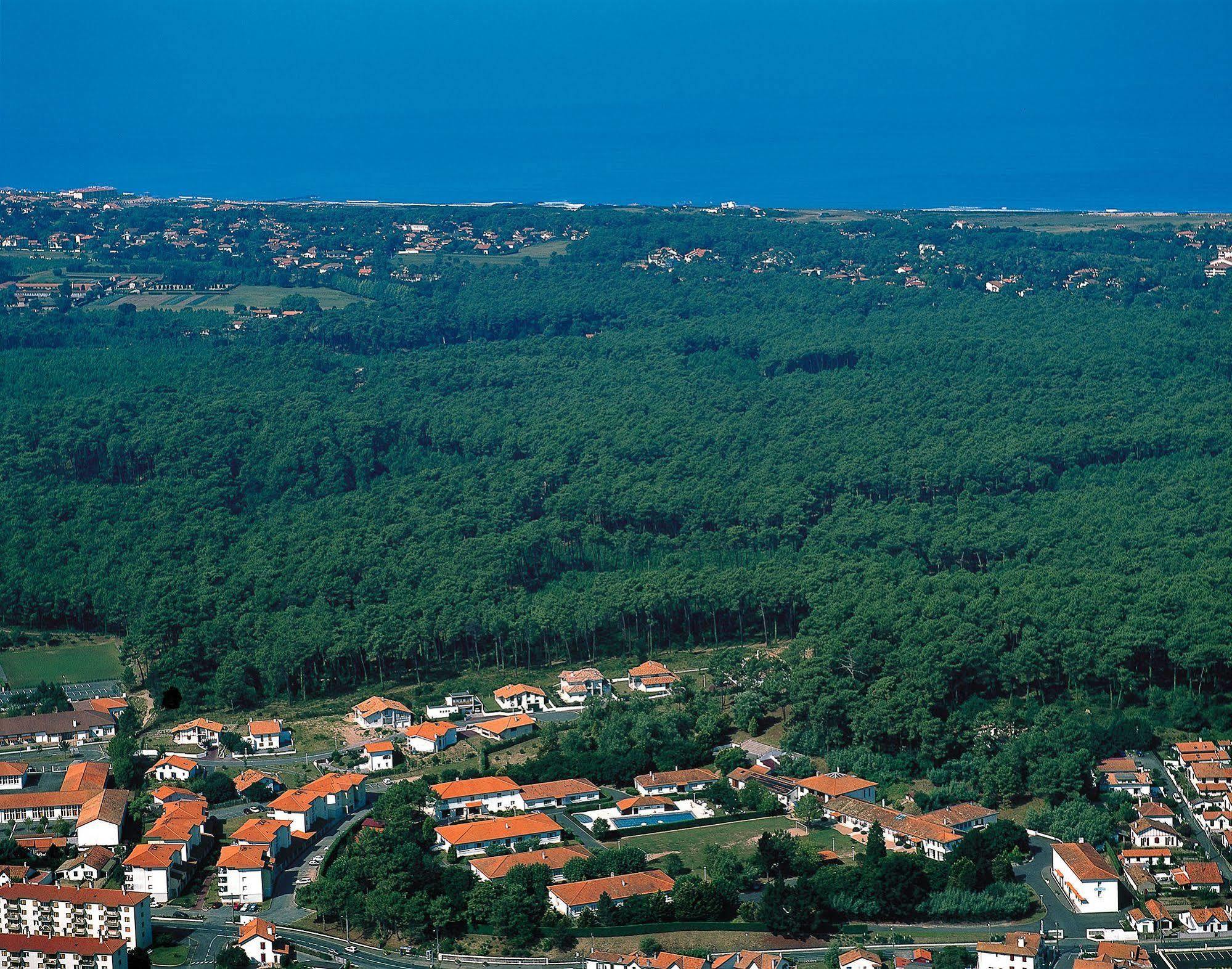Domaine Du Pignada Hotel Boucau Exterior photo