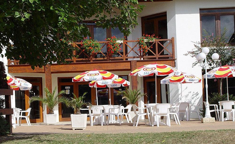 Domaine Du Pignada Hotel Boucau Exterior photo
